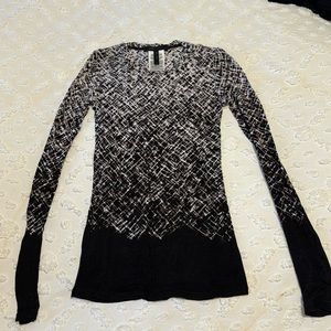 Abstract print knit top